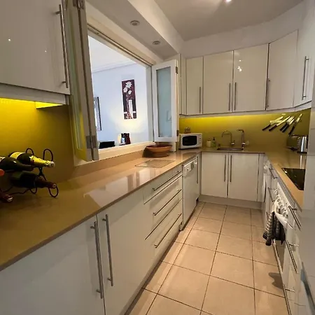 Cosy Three Bedroom In Дом отдыха