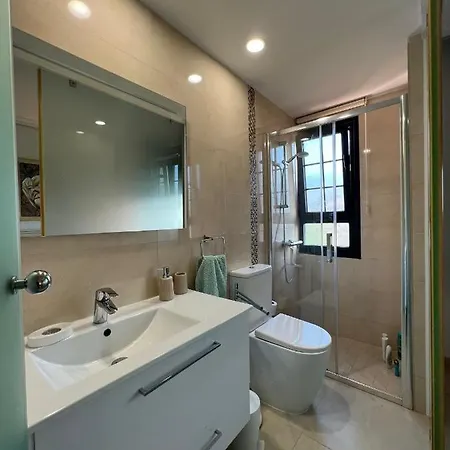 Holiday home Cosy Three Bedroom In